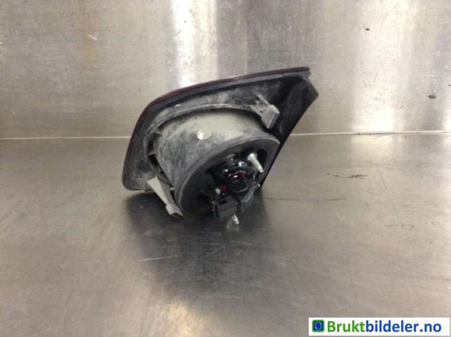 Baklykt venstre indre til VW Golf, Plus/Cross 2009-2013 (Fase 2)  (VOLKSWAGEN|5M0 945 093 M|89091210|)