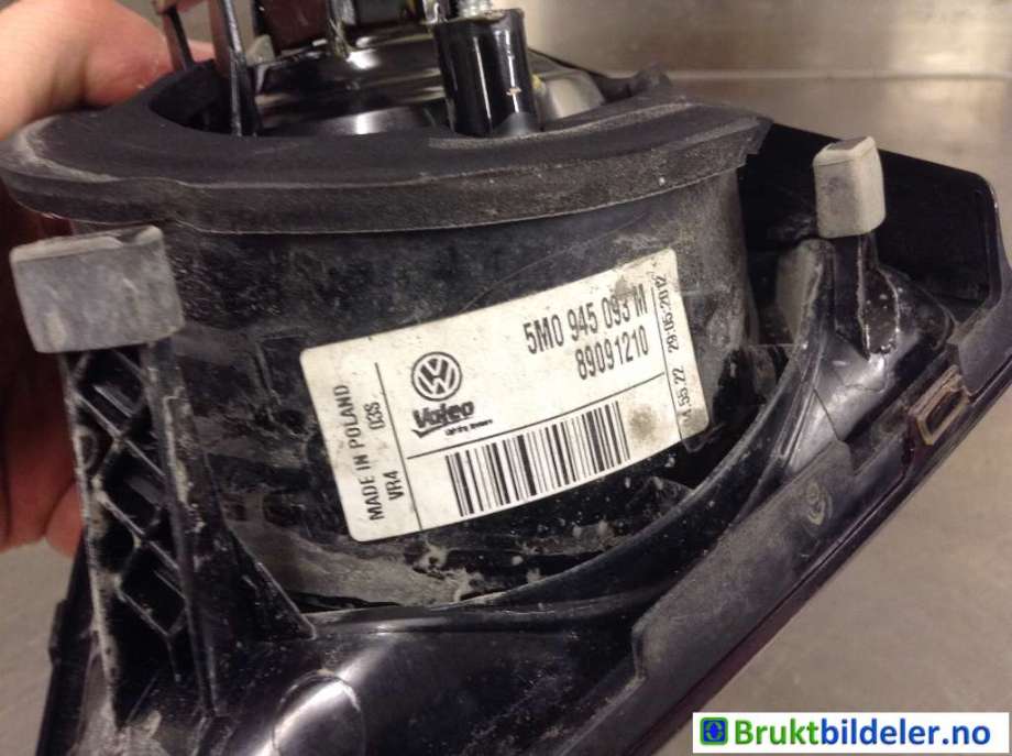 Baklykt venstre indre til VW Golf, Plus/Cross 2009-2013 (Fase 2)  (VOLKSWAGEN|5M0 945 093 M|89091210|)