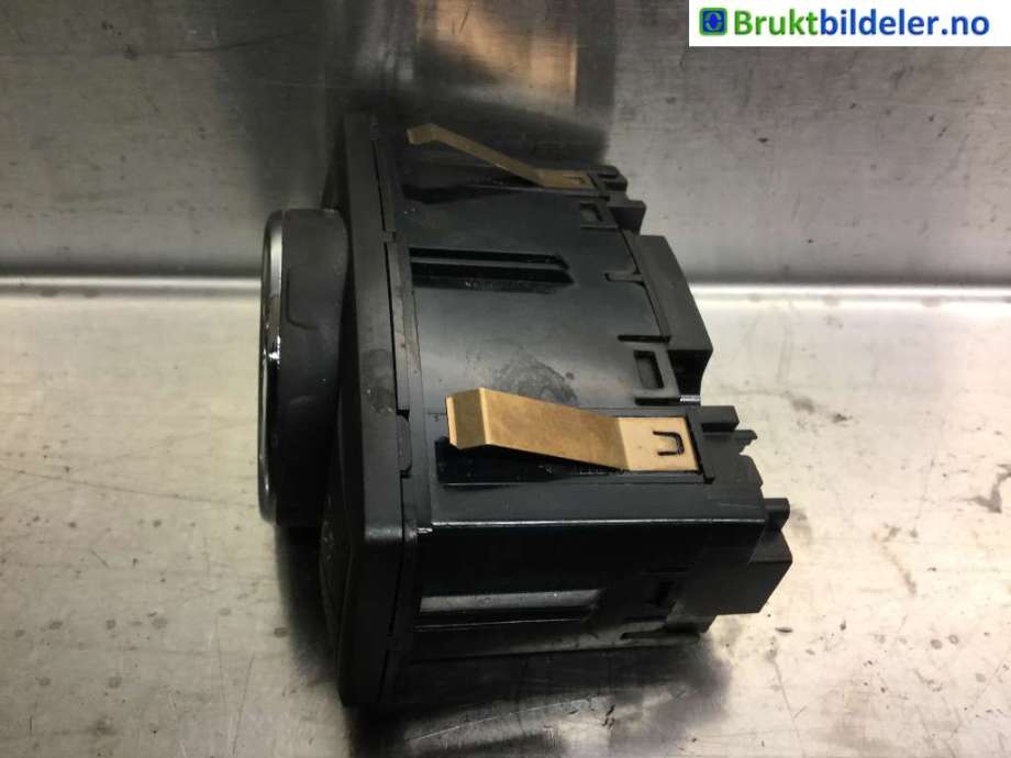 Bryter lys til Ford Transit 2014-->>  (FORD|AV1T-13D061-AD|)