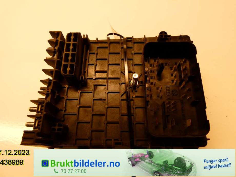 Sikringsboks til VW CC 2008-2012 (PASSAT CC) (PASSAT CC) (VOLKSWAGEN|3C0 937 125|)