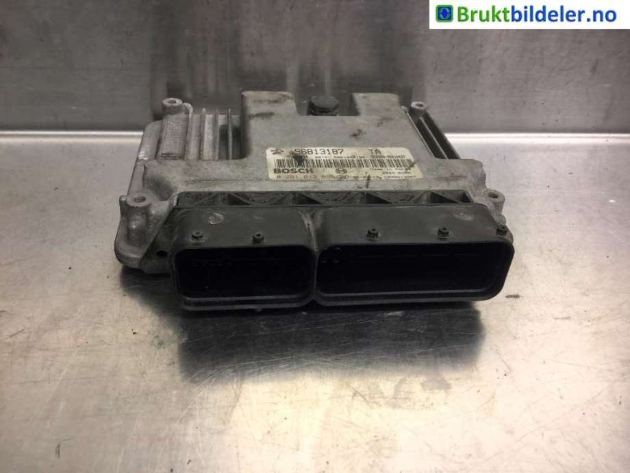 Styreenhet motor til Chevrolet Captiva 2006-2010 (Fase 1) (CHEVROLET (KR)|96813187|0 281 012 695|)