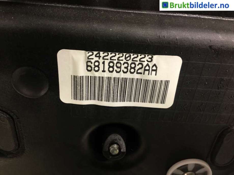 Ruteheis til Jeep Wrangler 2007-->> (Type III)  (JEEP|68189382AA|)