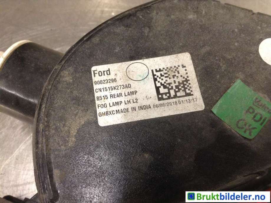 Baklykt fra støtfanger til Ford Kuga 2013-2019  (FORD|CN15-15K273-AD|90023296|2013949)