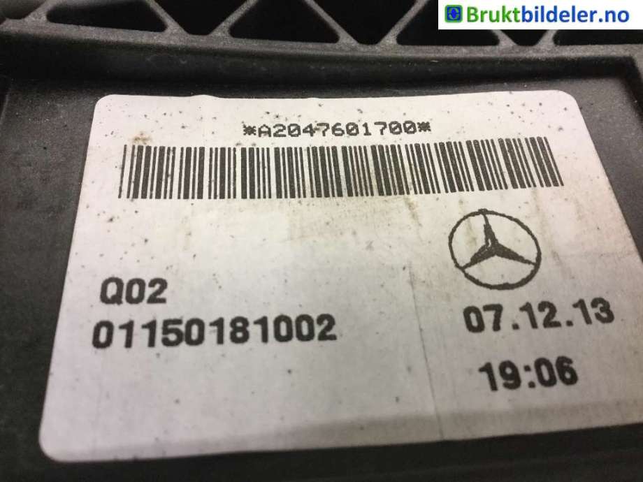 Dørhåndtak utv venstre til Mercedes A-Klasse 2012-2018 (W176) (W176) (MERCEDES|A 204 760 17 00|)