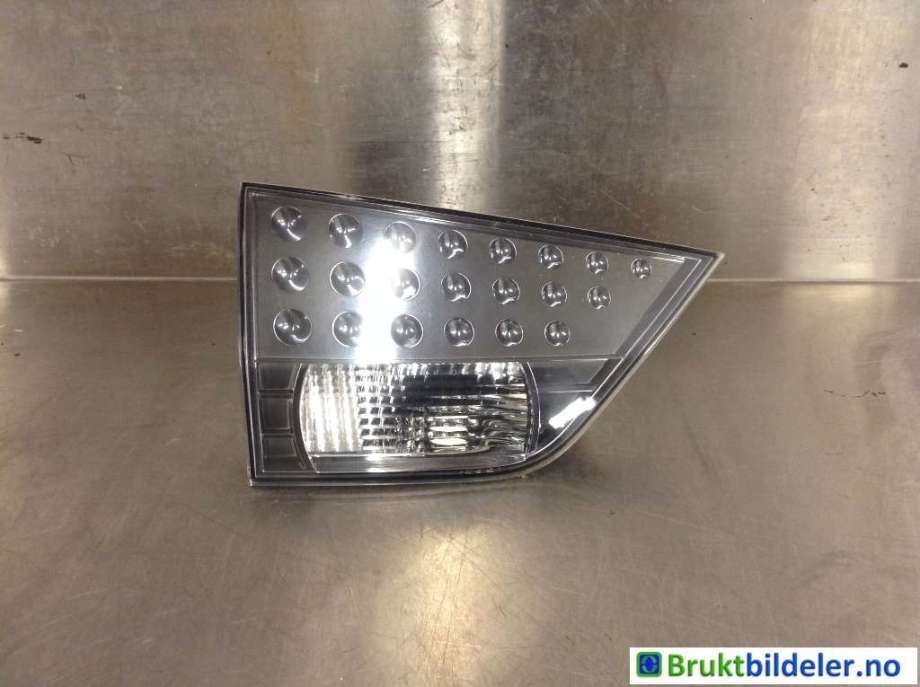 Baklykt venstre indre til Mitsubishi Outlander 2010-2012 (Type II, Fase 2) (MITSUBISHI|8331A005|)