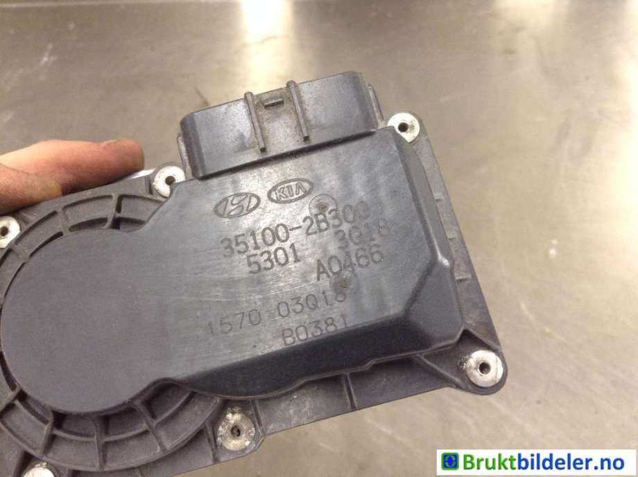 Spjeldhus til Hyundai i30 2012-2017 (Type II)  (HYUNDAI|35100-2B300|1570 03Q18|)
