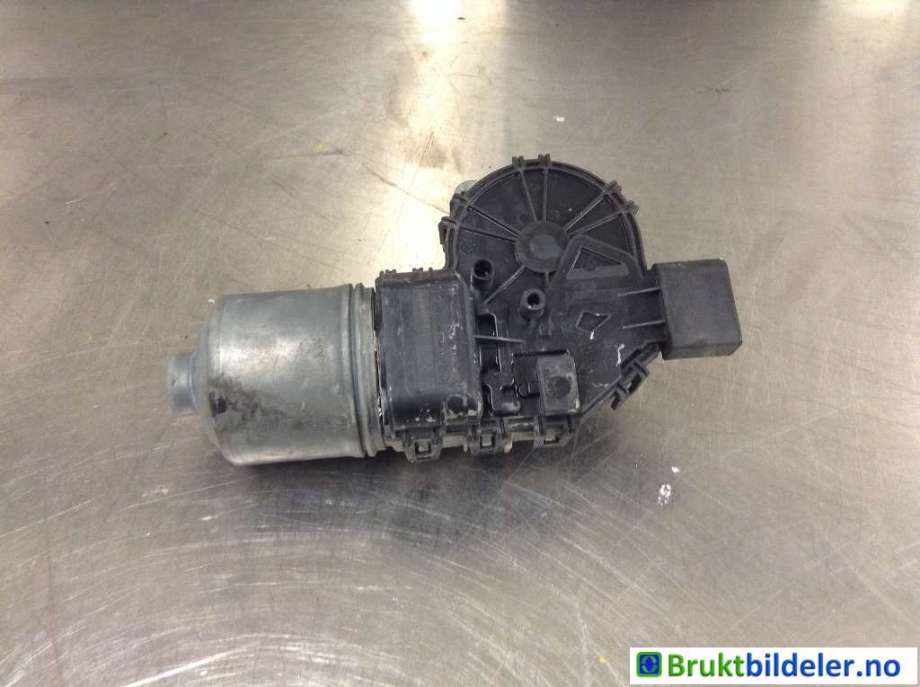 Viskermotor frontrute til Alfa Romeo 159 2005-2011 (ALFA ROMEO|60930941|0 390 241 915|)