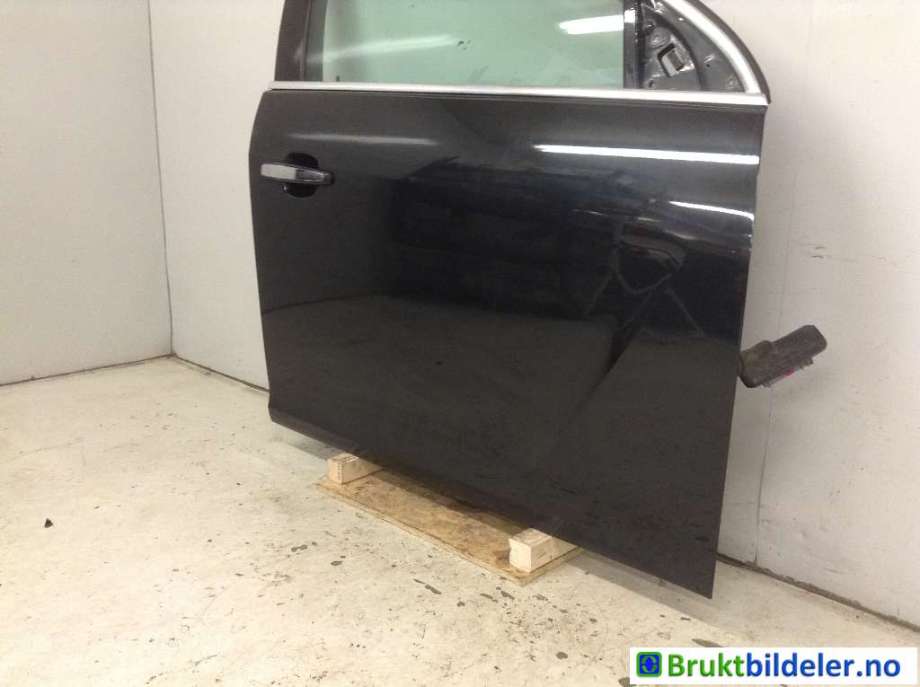 Dør høyre foran til Opel Insignia A 2009-2014  (OPEL|20985683||39062234)