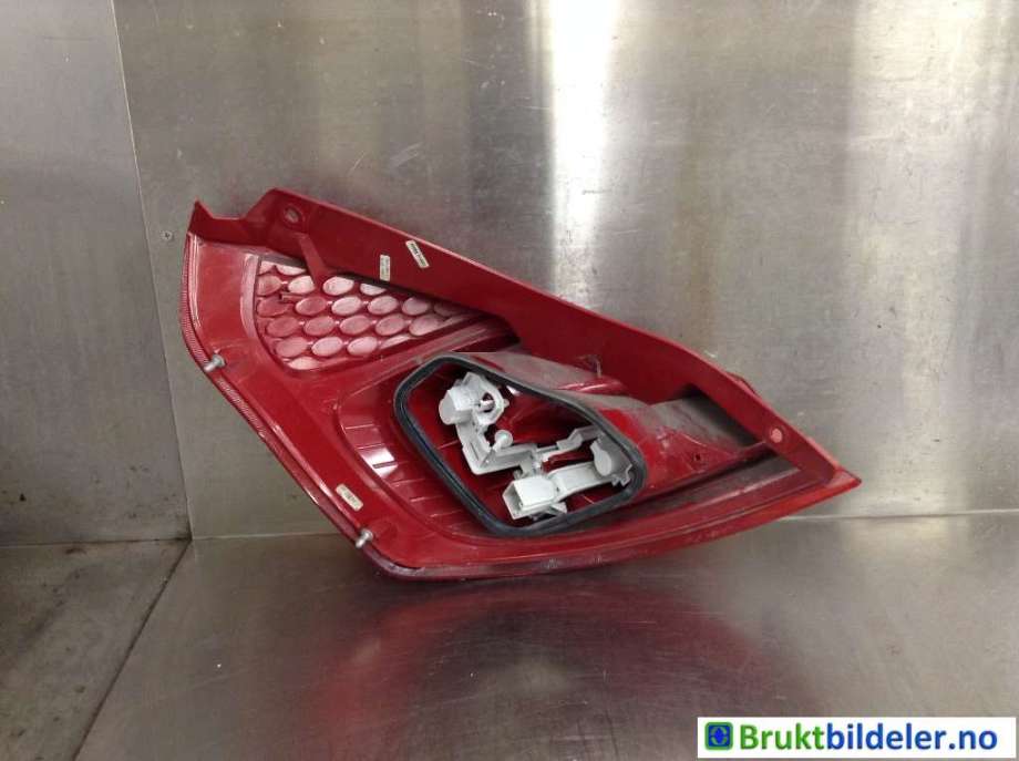 Baklykt høyre til Ford Fiesta 2008-2012 (Type VI, Fase 1)  (FORD|8A61-13404-AE|)