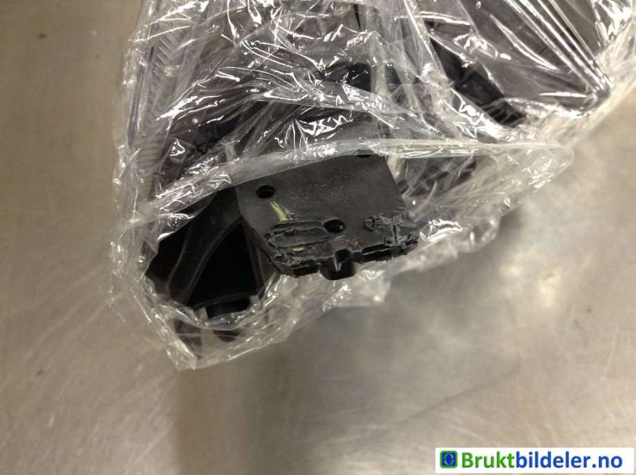 Frontlykt venstre xenon til Opel Vivaro C 2020-->>  (9832837680-00|00218275-03|)