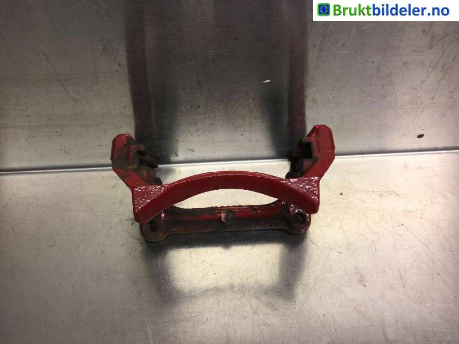 Bremsecaliper brakett til Mercedes A-Klasse 2012-2018 (W176) (W176) (MERCEDES|A 000 421 61 06|)