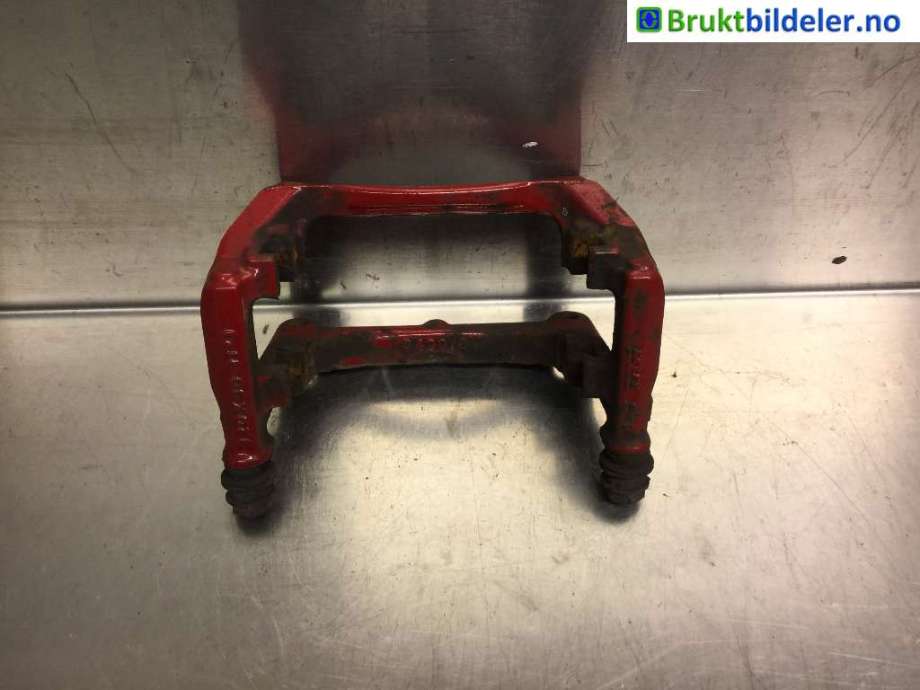 Bremsecaliper brakett til Mercedes A-Klasse 2012-2018 (W176) (W176) (MERCEDES|A 000 421 61 06|)