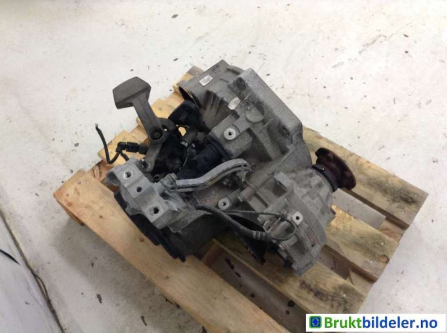 Girkasse manuell til VW Caddy 2010-2015 (Type III, Fase 2) (VOLKSWAGEN||MLS)