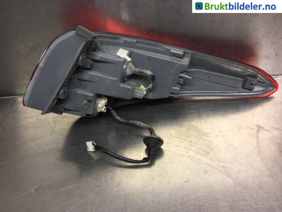 Baklykt venstre til Hyundai i40 2012-2017  (HYUNDAI|92401-3Z300|)