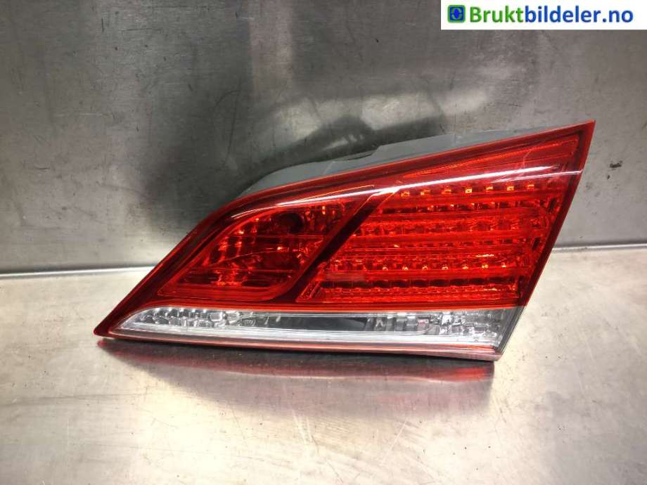 Baklykt høyre indre til Hyundai i40, 2012-2017  (HYUNDAI|92404 3Z000)
