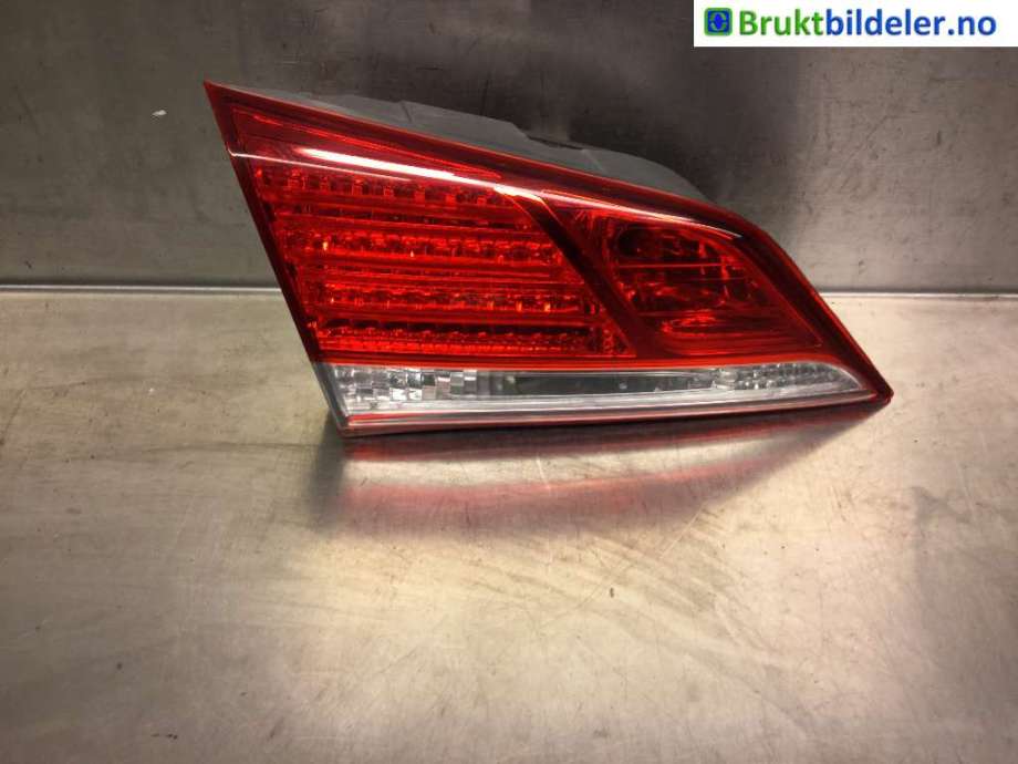 Baklykt venstre indre til Hyundai i40, 2012-2017  (HYUNDAI|92403 3Z000)