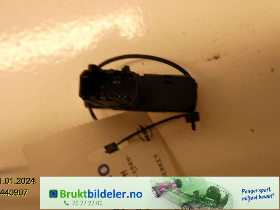 Bryter rutevarme til Ford S-Max 2006-2010 (Type I, Fase 1)  (FORD|6M2T18K574 AB|)