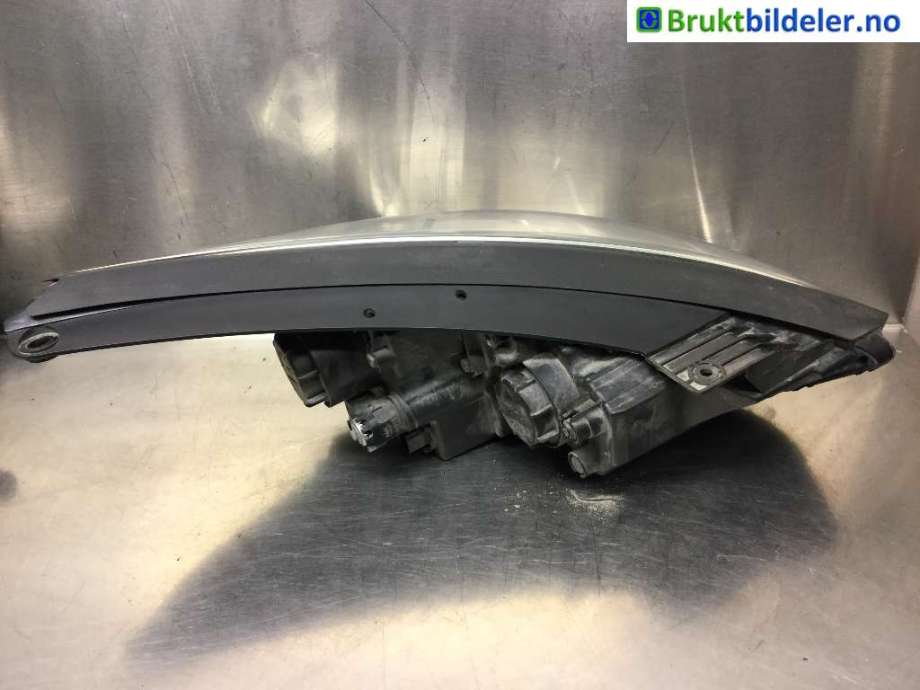 Frontlykt venstre halogen til Hyundai Ix35 2010-2015 (HYUNDAI|921012Y000|)