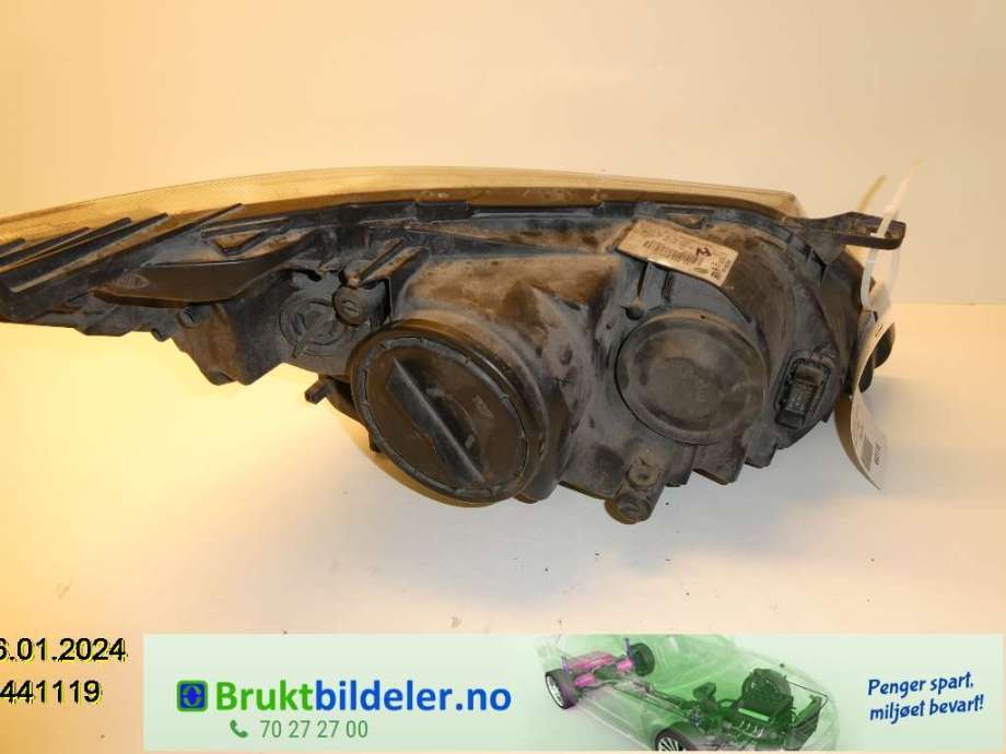 Frontlykt venstre halogen til Saab 9-3 2008-2011 (Type II, Fase 2)  (SAAB|12770137|1EL 009 606-01|)