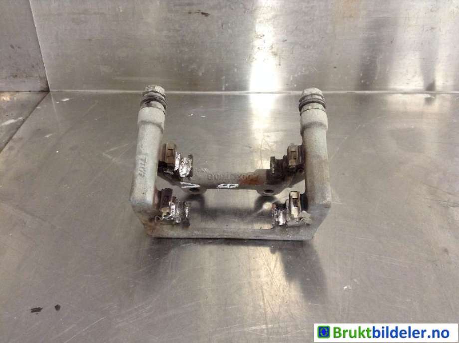 Bremsecaliper brakett til MG MG5, 2022-->>  (10588481)