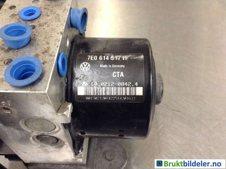 ABS sentral til VW Transporter / Caravelle 2009-2015 (Fase 2) (T5) (T5) (VOLKSWAGEN|7E0 614 517 H|10.0212-0842.4|7E0 907 379 K)