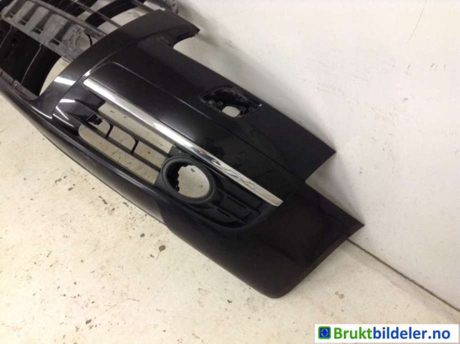 Støtfanger foran til Audi A6 2005-2008 (Type III, Fase 1) (C6) (C6) (AUDIA6 3,0 LIMO QUATRO|4F0 807 105 C|)