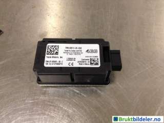 Styreenhet diverse til Tesla Model S,   (TESLA|1034601-00-C)