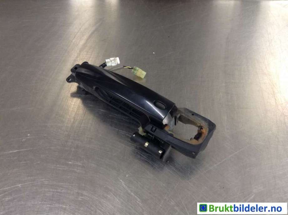 Bakluke/bakdør håndtak til Suzuki Grand Vitara 2005-2015 (Type III) (SUZUKI|82810-63821-ZJ3||82811-63J40)