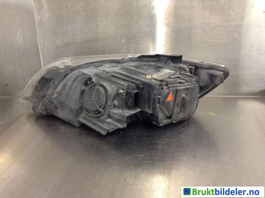 Frontlykt høyre xenon til Audi Q7 2006-2010 (Type I, Fase 1) (AUDI|4L0 941 004 B|89312980|4L0 941 030 B)