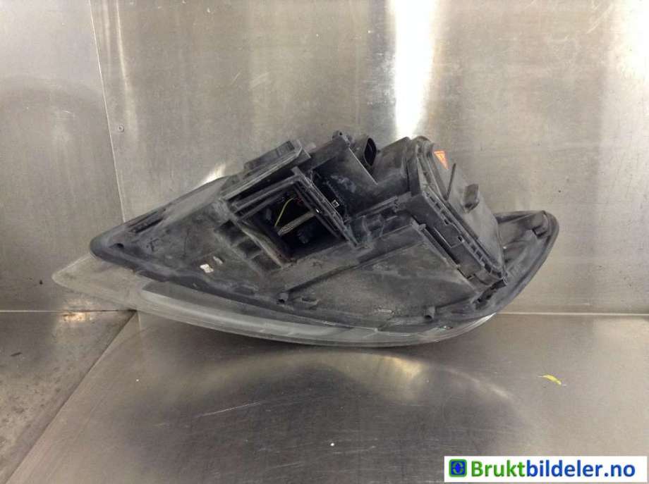 Frontlykt høyre xenon til Audi Q7 2006-2010 (Type I, Fase 1) (AUDI|4L0 941 004 B|89312980|4L0 941 030 B)