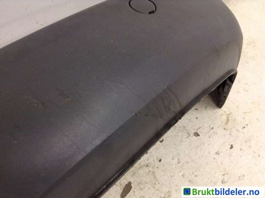 Støtfanger bak til VW Caddy 2004-2010 (Type III, Fase 1)  (VOLKSWAGEN|2K0 807 417 E||2K0 807 305 H)