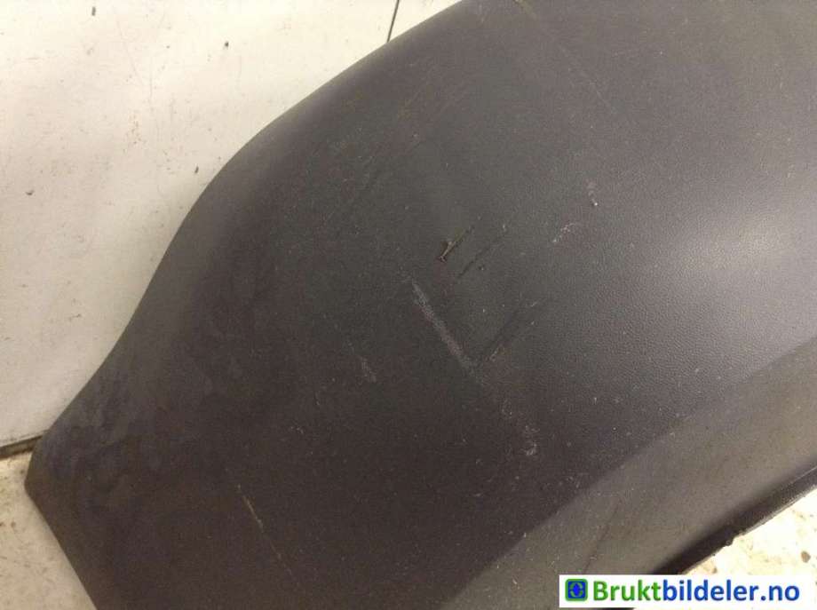 Støtfanger bak til VW Caddy 2004-2010 (Type III, Fase 1)  (VOLKSWAGEN|2K0 807 417 E||2K0 807 305 H)