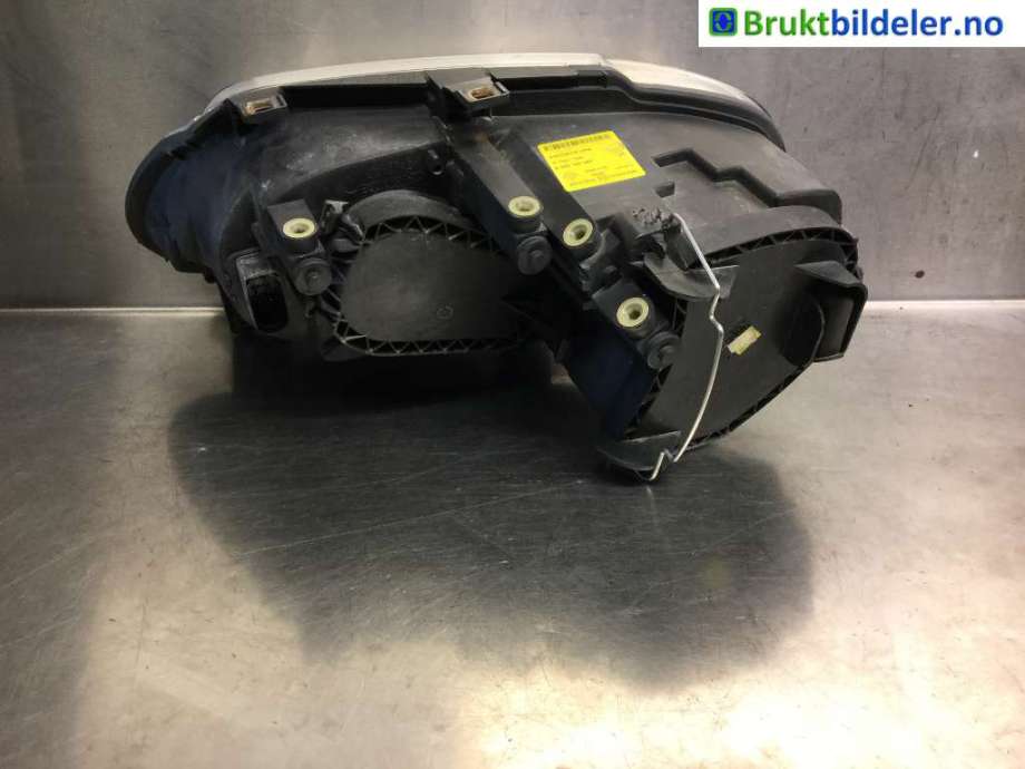Frontlykt høyre halogen til VW Caddy 2004-2010 (Type III, Fase 1)  (VOLKSWAGEN|2K0 941 006 D|4VEX-13005-AF|)