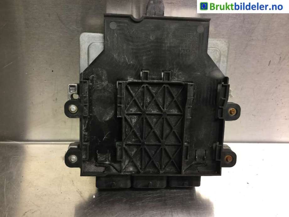 Styreenhet motor til Volvo V70 2007-2013 (Type III, Fase 1)  (VOLVO|31336983|S180134102 B|)