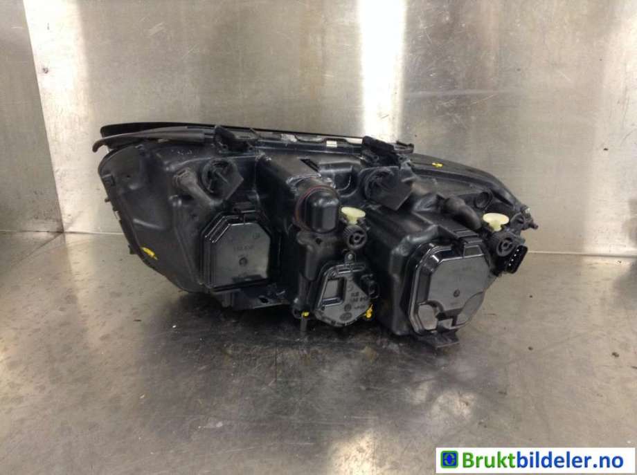 Frontlykt høyre xenon til BMW 7-Serie 2000-2008 (E65/E66/E67/E88) (E65/E66/E67/E88) (BMW|63 12 7 165 446|)