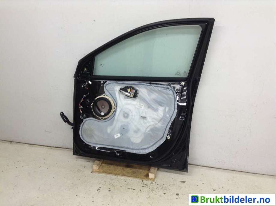 Dør høyre foran til Hyundai Ix35 2010-2015  (HYUNDAI|76004 2Y000|)