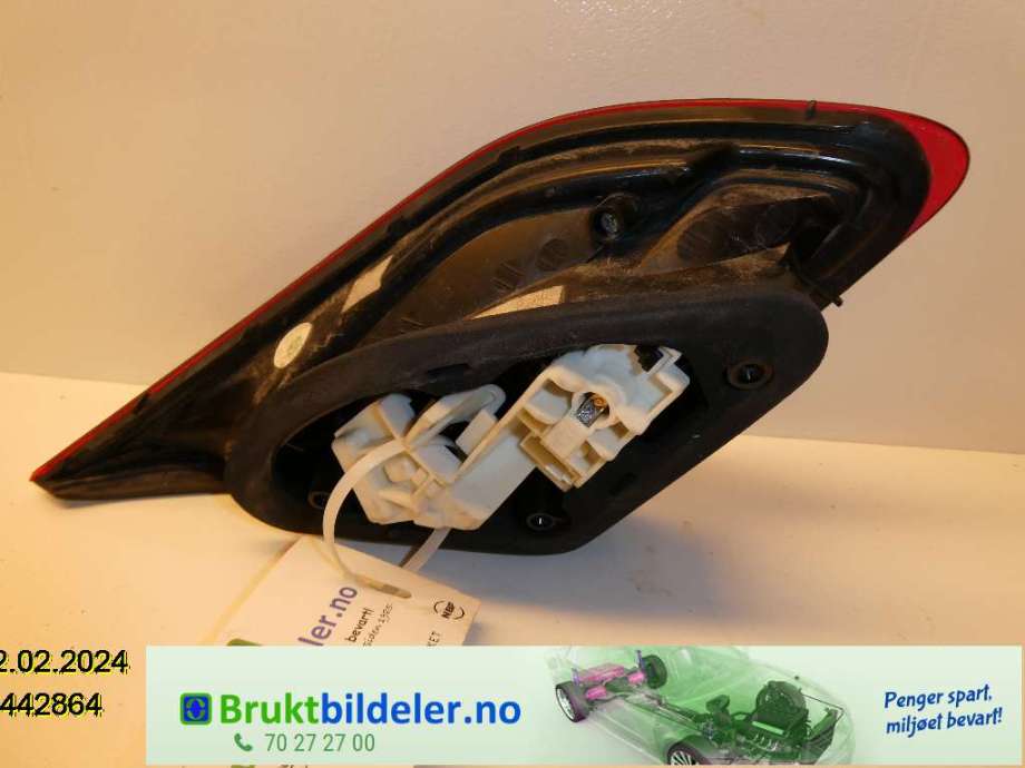 Baklykt høyre indre til Opel Astra J 2010-2015  (OPEL|13319950|)