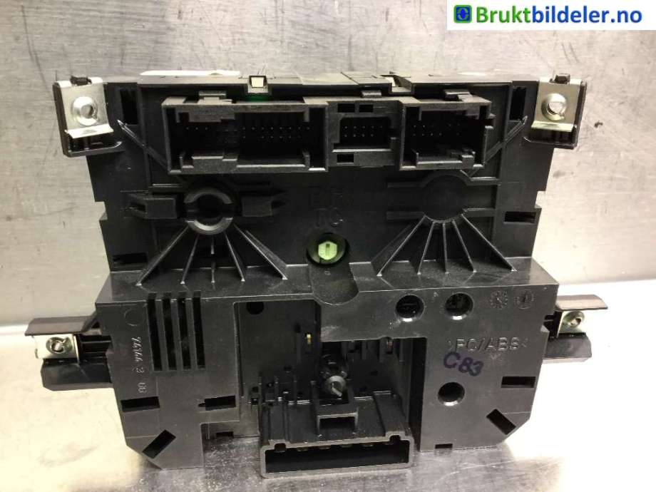 Varmeapparat betjening til Mercedes Vito/Viano 2004-2010 (Fase 1) (W639) (W639) (MERCEDES|A 639 830 19 85|)
