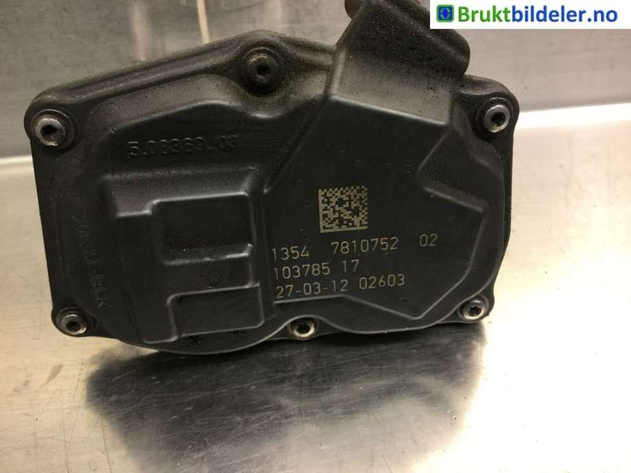 Spjeldhus til BMW 5-Serie 2010-2017 (F10/F11) (F10/F11) (BMW|1354 7 810 752|)