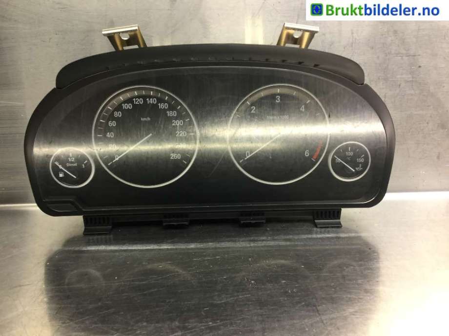Instrumentpanel til BMW 5-Serie 2010-2017 (F10/F11) (F10/F11) (BMW|9 342 806-01|2 358 688 - 04|)