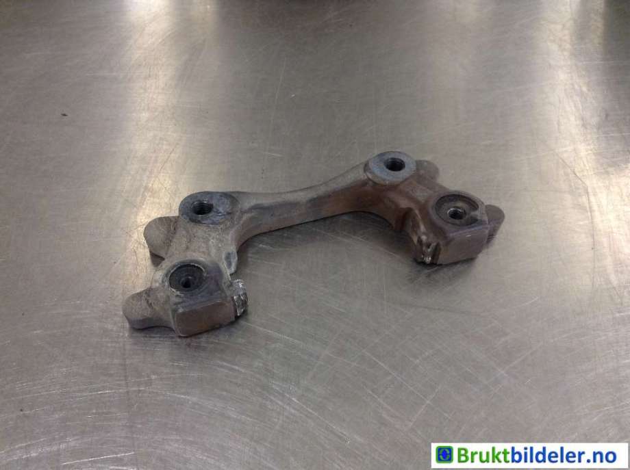 Bremsecaliper brakett til Tesla Model Y, 2021-2024 (Type I)