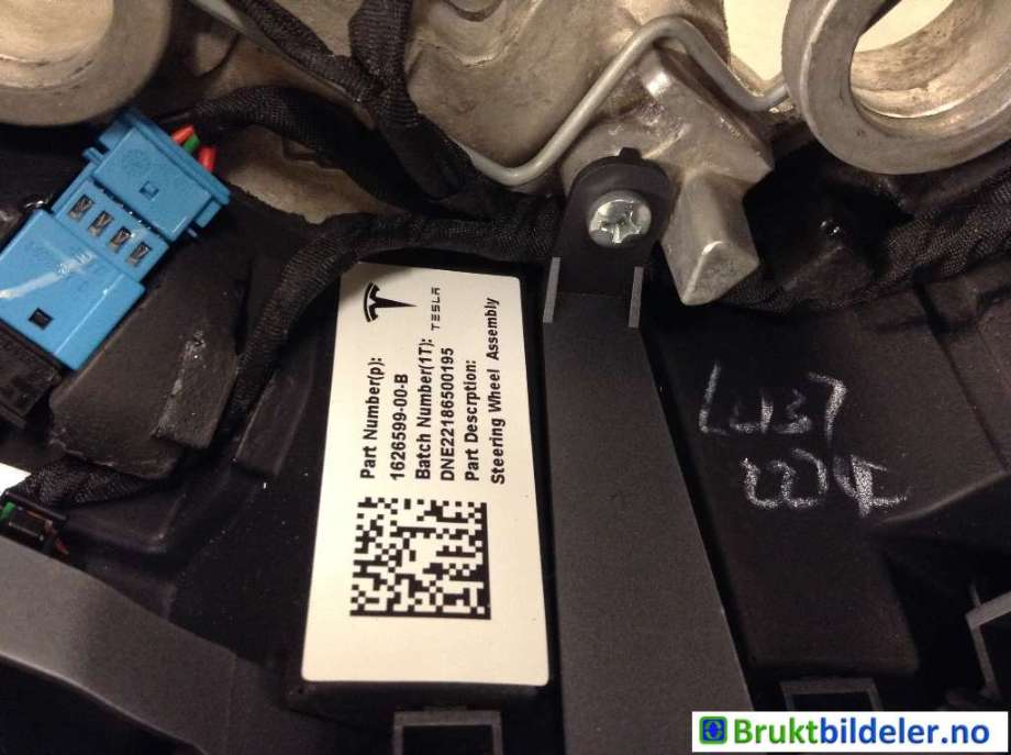 Ratt til Tesla Model Y 2021-2024 (Type I)  (1626599-00-B|)
