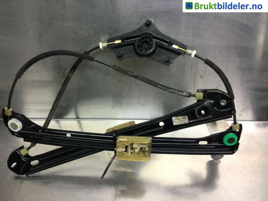 Ruteheis til VW Golf VII 2012-2017 (Fase 1)  (VOLKSWAGEN|5G4 837 461 H|)