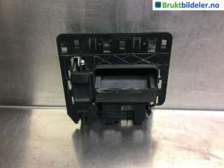 Diverse deler til VW Transporter / Caravelle, 2009-2015 (Fase 2) (T5) (T5) (VOLKSWAGEN|7H0 829 309)