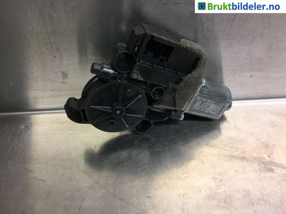 Ruteheis høyre foran til VW Transporter / Caravelle, 2009-2015 (Fase 2) (T5) (T5) (VOLKSWAGEN|7E0 959 802 H)