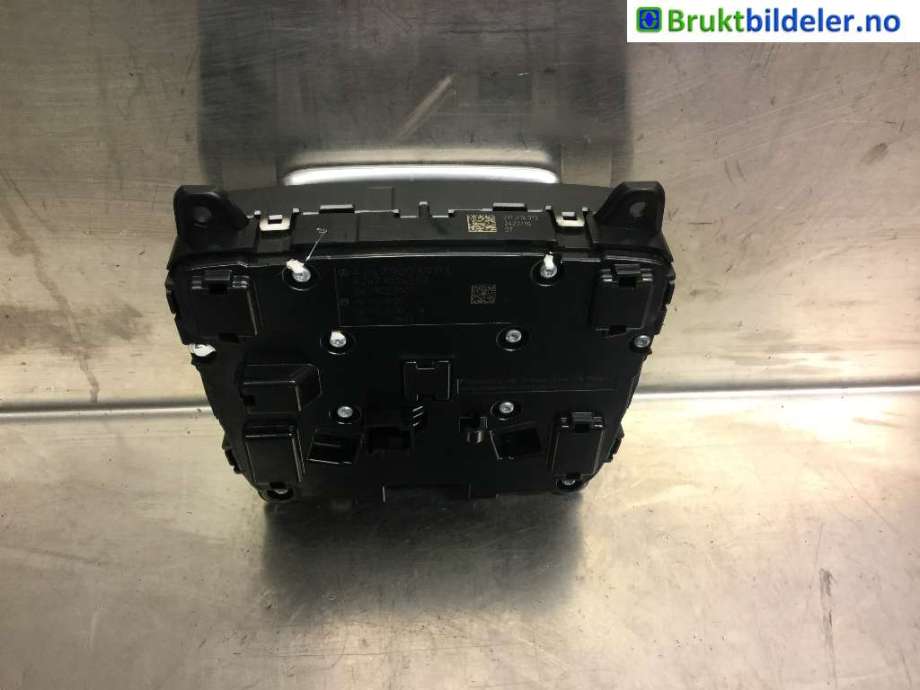 Bryter diverse til Mercedes EQA 2021-->>  (A 247 900 39 03|)