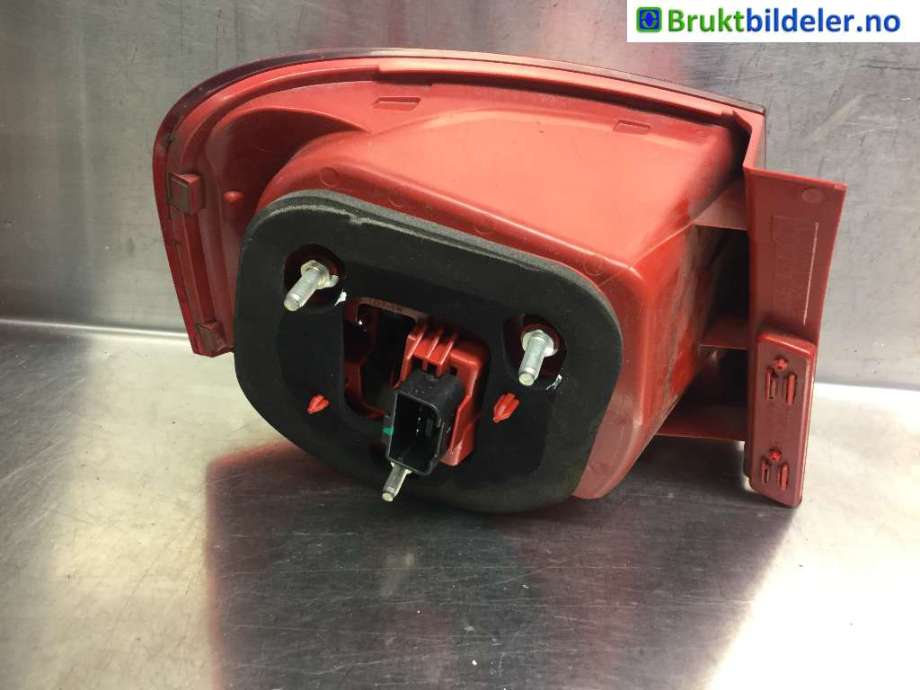 Baklykt høyre til VW Passat 2005-2010 (B6) (B6) (VOLKSWAGEN|3C5 945 096 H|)