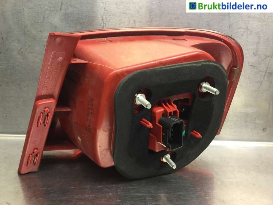 Baklykt venstre til VW Passat 2005-2010 (B6) (B6) (VOLKSWAGEN|3C5 945 095 H|)
