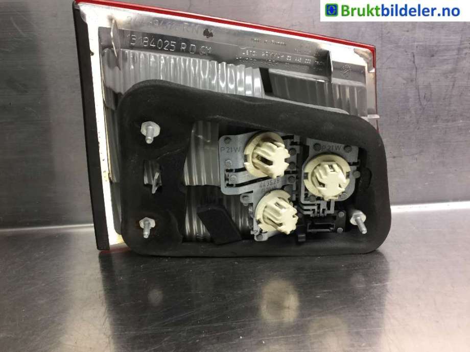Baklykt venstre indre til Opel Vectra C 2005-2008 (Type II)  (OPEL|93182176||13184024)