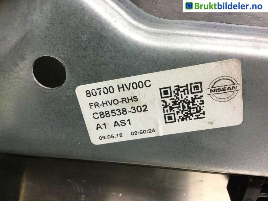 Ruteheis høyre foran til Nissan Qashqai 2014-2021 (Type II)  (NISSAN|80700 HV00C|C88538-302|)